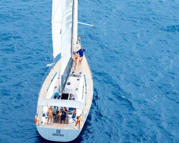 Barcelona: Luxury Yacht Private Sailing Tour