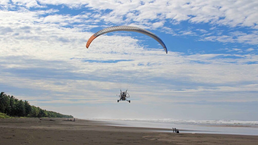 Picture 3 for Activity Jaco: Long-Distance Paratrike Flight with Certified Pilot