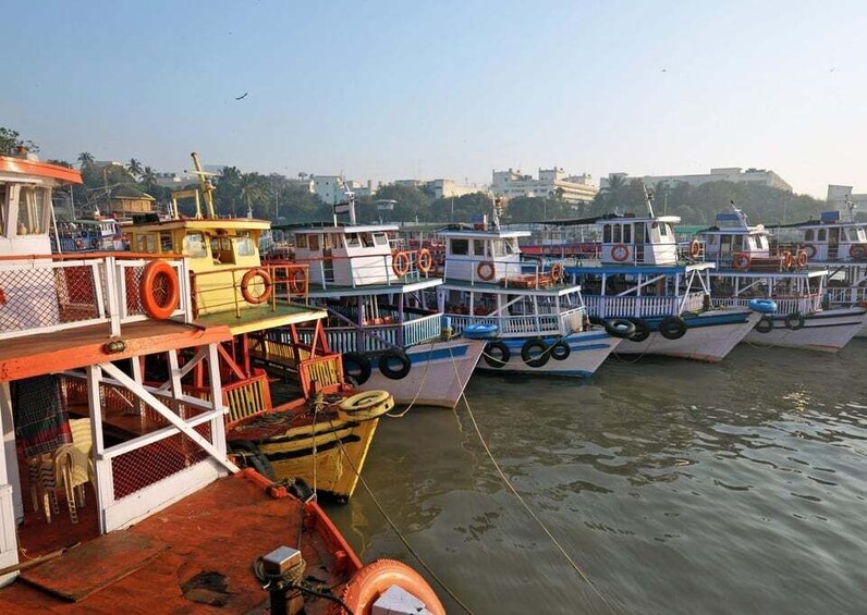 Picture 4 for Activity Mumbai: Heritage Highlights Walking Tour with Food Tasting