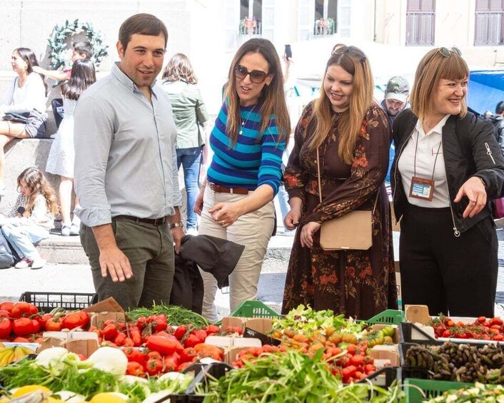 Picture 12 for Activity Rome: Campo de' Fiori & Ghetto Street Food Guided Tour