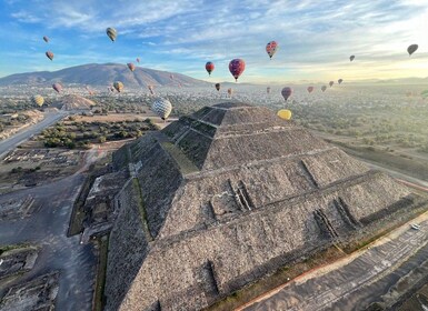 Mexico City: Balloon Flight+Breakfast in Natural Cave+Pickup