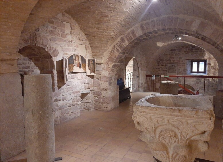 Picture 4 for Activity Assisi: Crypt of San Rufino and Roman Forum Underground Tour