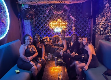 Nightlife Pub crawl in Cartagena