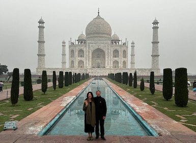 Desde Delhi: excursión de un día al Taj Mahal y Agra en tren Gatimaan