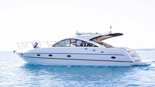All-inclusive Taormina Bay yacht