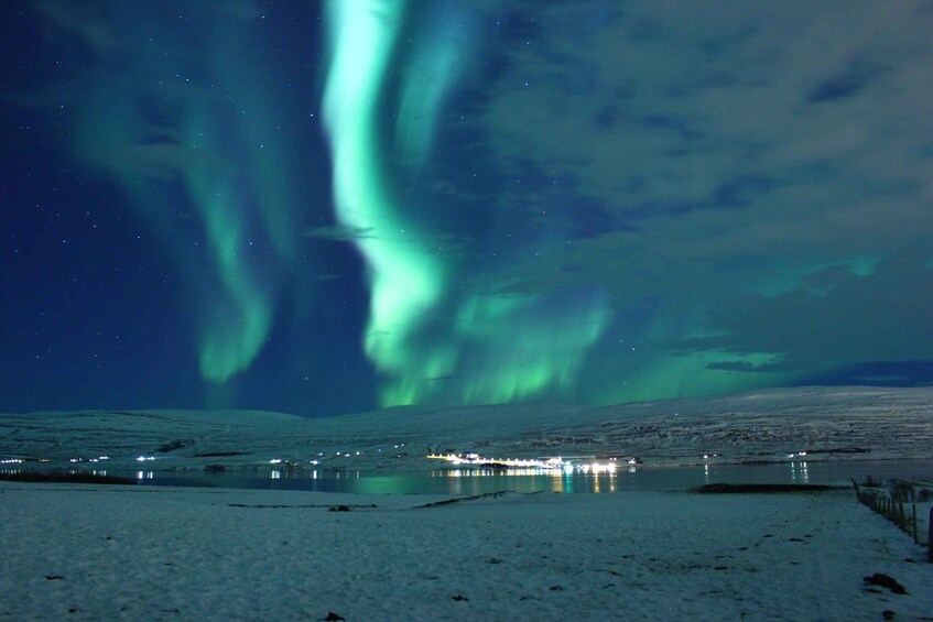 Picture 3 for Activity Akureyri: Private Northern Lights Tour with Transfer & Snack