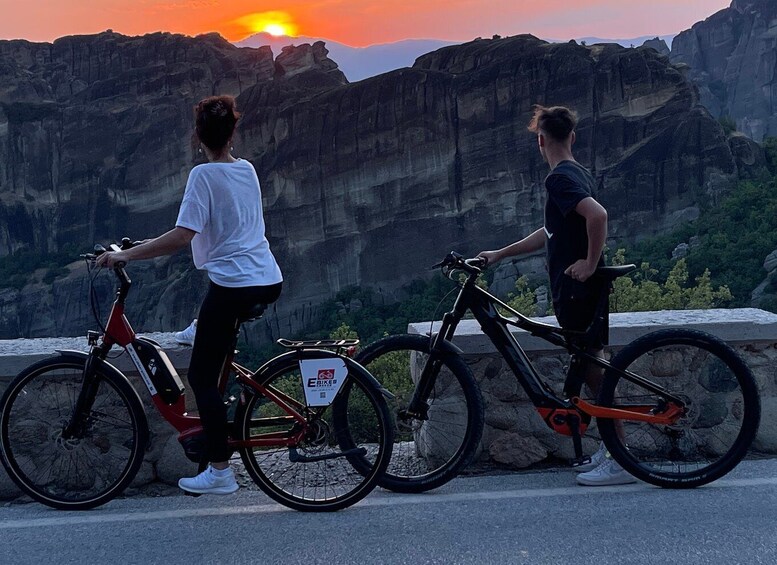 Meteora: E-Bike Epic Sunset Tour With Local Guide & Drink