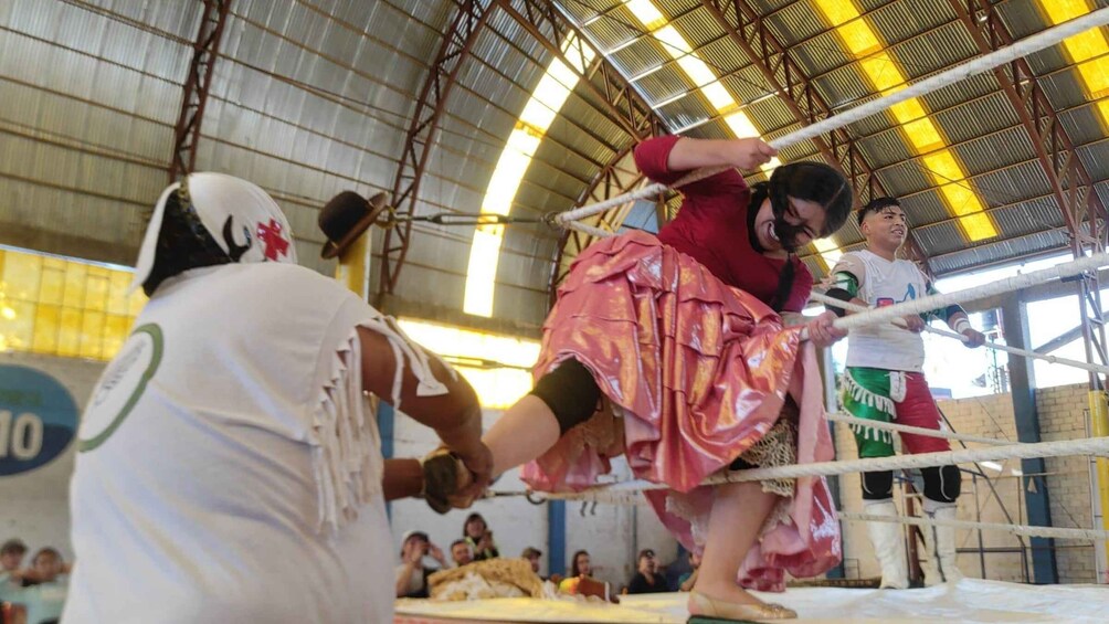 La Paz: Cholitas Wrestling Tickets and Transfer