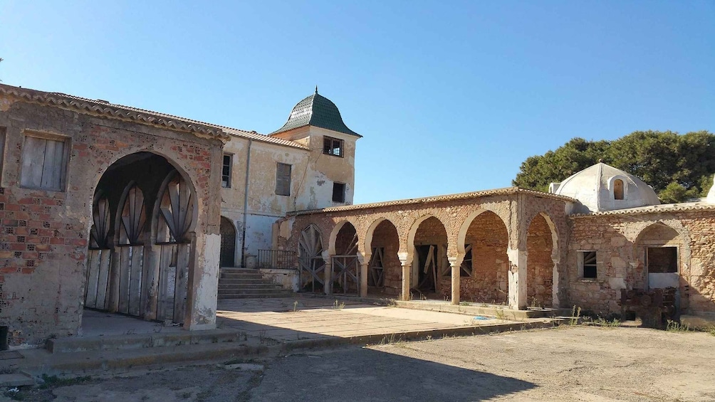 Picture 2 for Activity Oran: Walking tour through the old and the French towns.