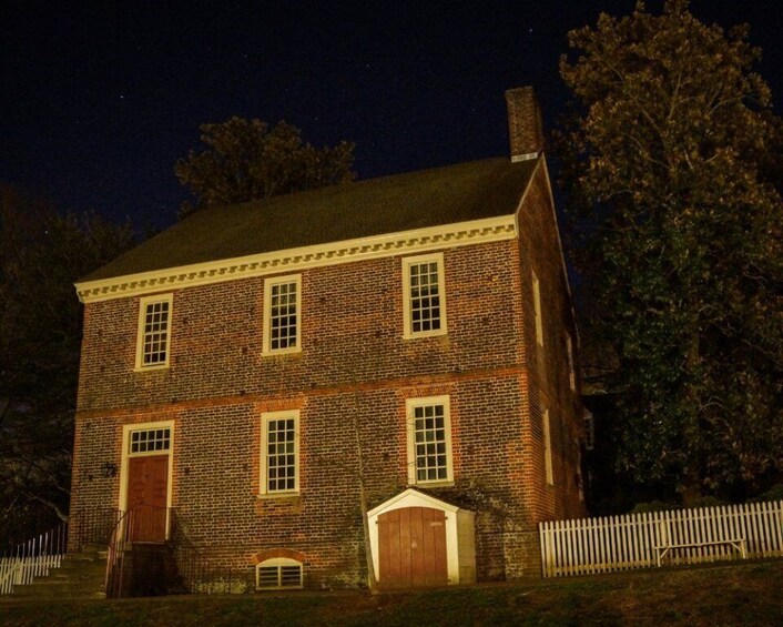 Picture 4 for Activity Williamsburg: Colonial Ghosts Ultimate Dead of Night Tour