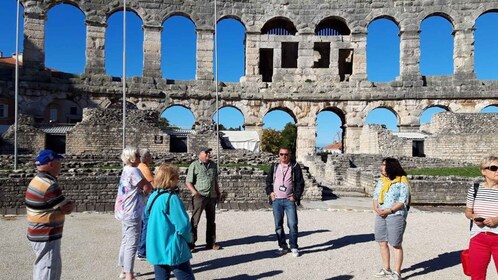 Pula: recorrido privado a pie por los sitios históricos