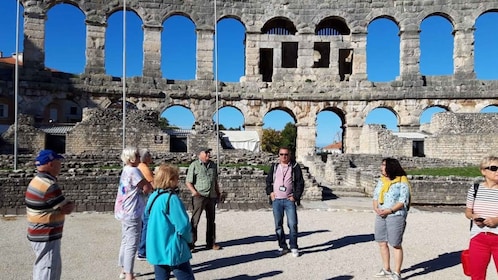 Pula: recorrido privado a pie por los sitios históricos