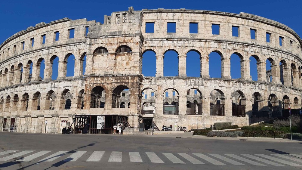 Picture 3 for Activity Pula: Historic Sites Private Walking Tour