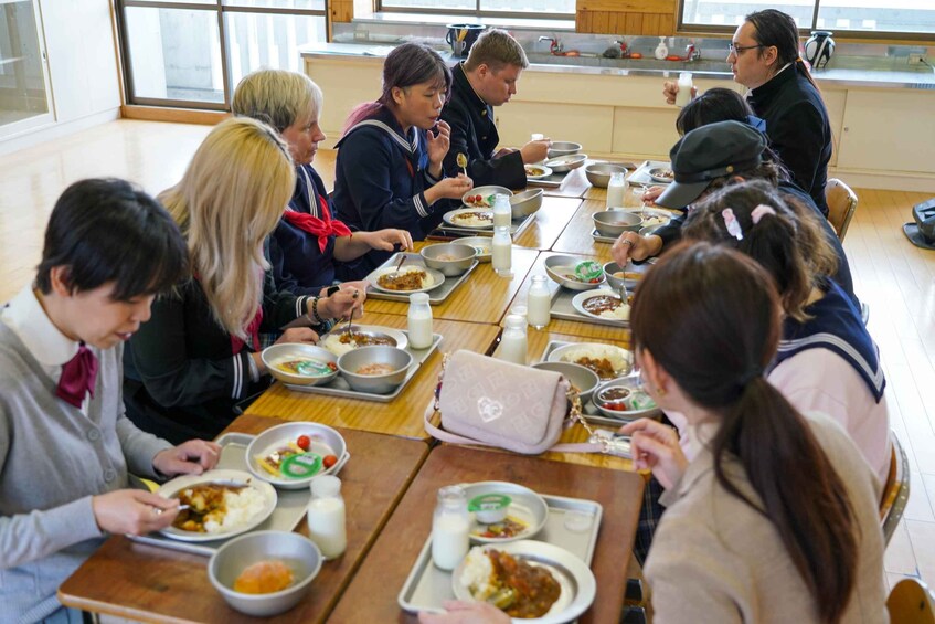 Picture 18 for Activity 【Tokyo⇄Chiba】 Japanese School Day - Kimino High School