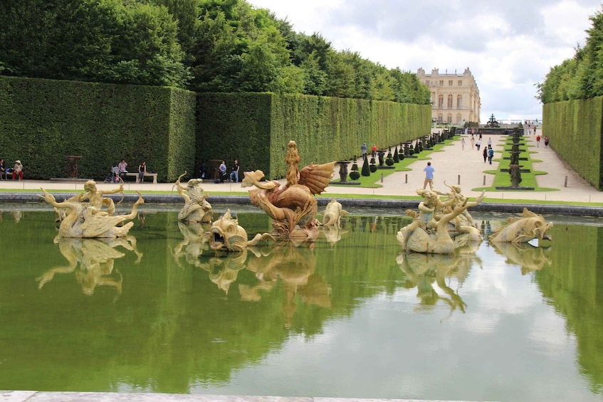 Picture 8 for Activity Versailles Gardens Private Guided Tour + Palace entry ticket