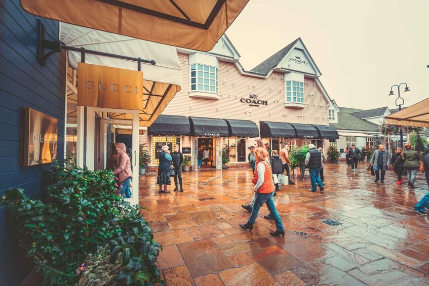 Picture 4 for Activity From London: Bicester Village Shopping Day Trip