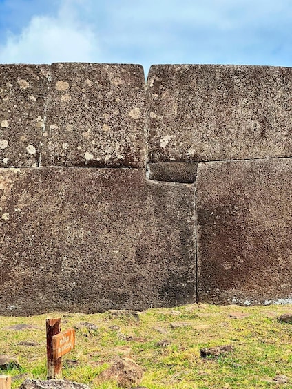 Picture 3 for Activity Rapa Nui: Private Tour "The Legend of the BirdMan"