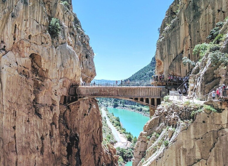 From Marbella or Estepona: Caminito del Rey Guided Day Trip