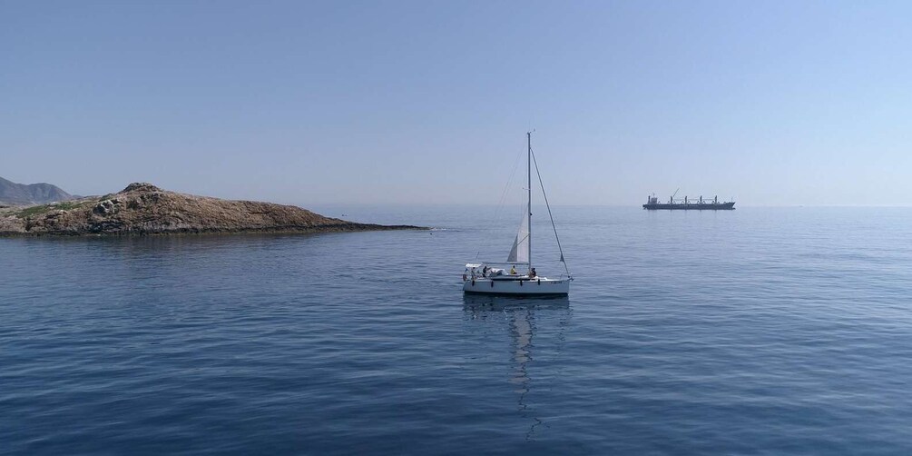 Carboneras: Cabo de Gata Caves and Los Muertos Sailing Tour