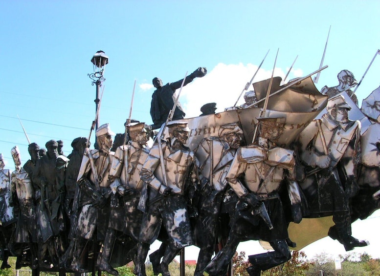 Picture 4 for Activity Memento Park: Official Guided Tour with Entry Ticket