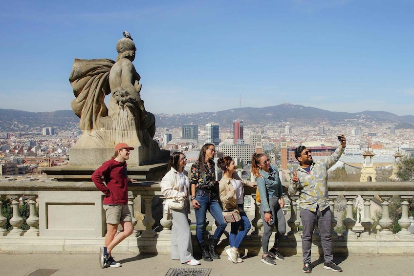 Picture 10 for Activity Barcelona Photo Highlights 4h Small Group eBike Tour