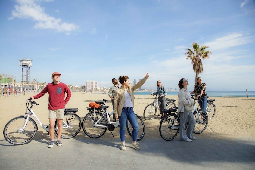 Picture 2 for Activity Barcelona Photo Highlights 4h Small Group eBike Tour