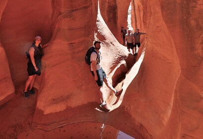 From Escalante: Dry Fork, Peekaboo & Spooky Slot Canyon Tour