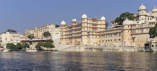 Udaipur,Ranakpur,Kumbhalgar same day tour