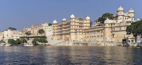 Udaipur,Ranakpur,Kumbhalgar same day tour