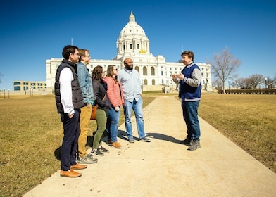 St. Paul: Historical Walking Tour with Local Guide
