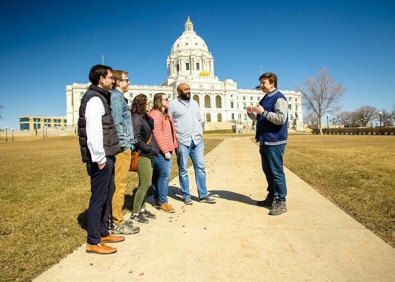 St. Paul: Historical Walking Tour with Local Guide