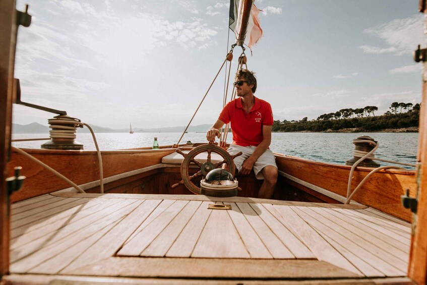 Picture 8 for Activity Classic Yacht Sailing in Cannes
