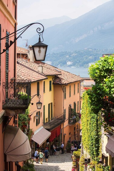 Picture 3 for Activity 4h - Como - Villa Balbianello - Bellagio - Private boat tour