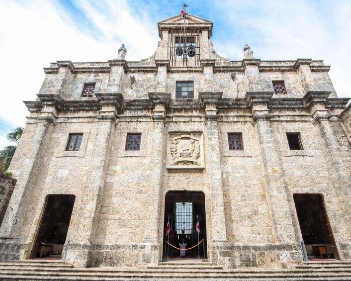 Picture 3 for Activity Excursion: Colonial City, Colón Lighthouse and 3 Eyes Park