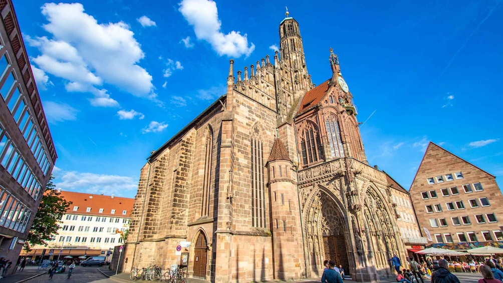 Nuremberg: Art and Culture revealed by a Local