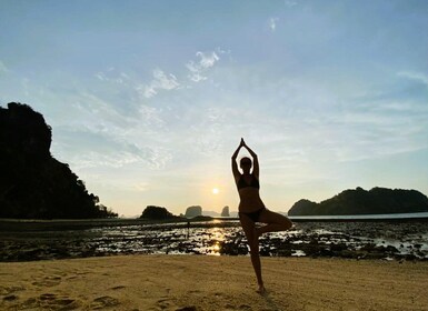 Krabi: Bioluminescent Plankton, 7 Islands sunset Tour & BBQ