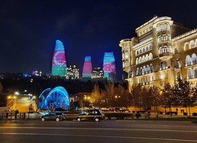 Baku: Private Night Tour (Guided)