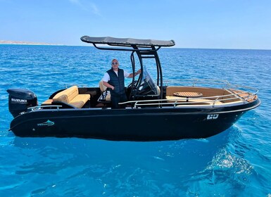 Hurghada: Privat motorbåtsäventyr med snacks och upphämtning