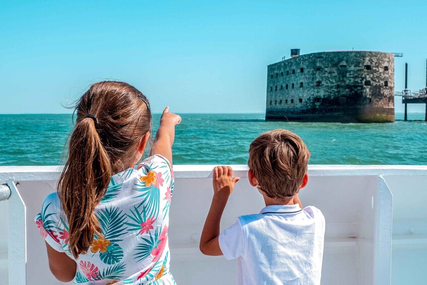Picture 1 for Activity La Rochelle: Boat trip to Fort Boyard (2h00)