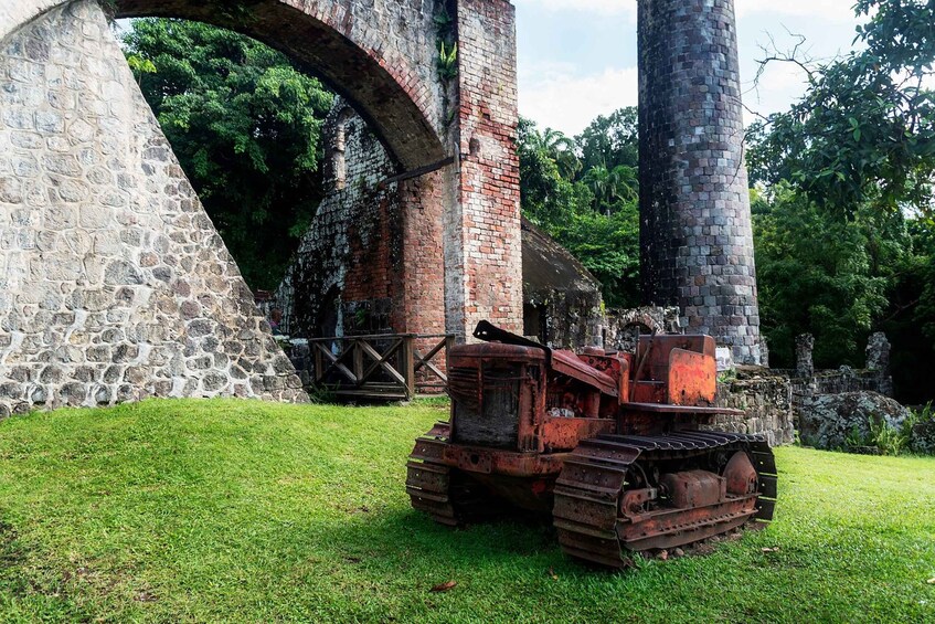 Picture 5 for Activity St. Kitts: Top Sights Guided Van or Open-Air Safari Tour