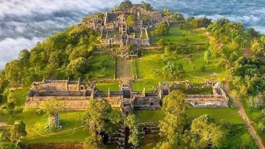 Full-Day Tour Preah Vihea & Koh Ker Temple