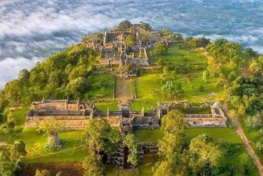 Full-Day Tour Preah Vihea & Koh Ker Temple