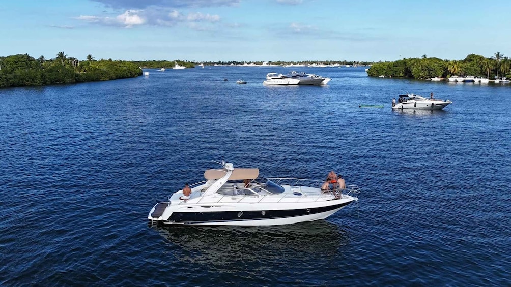 2 HOURS Yacht in Miami for Up to 12 People