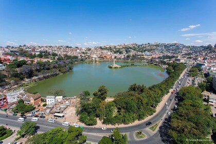 Hitory & Cultural with Lemur Discovery Tour of Antananarivo