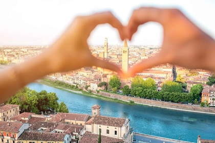 From Milan: Verona 2-Hour Romantic Walking Tour