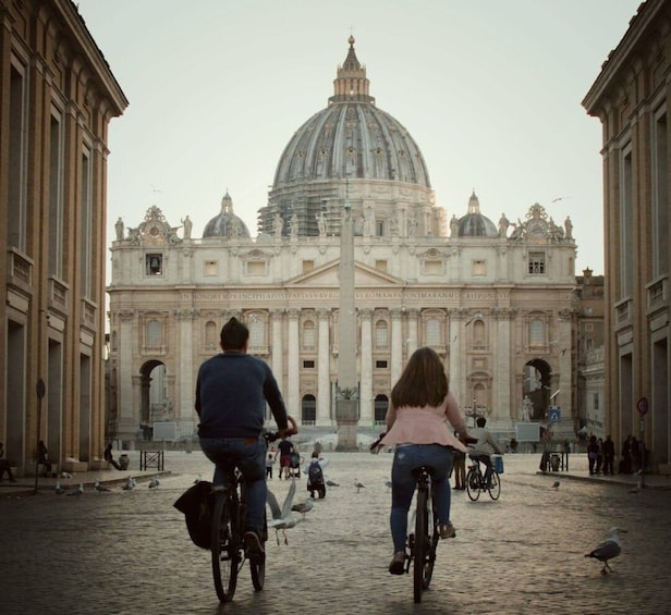 Rome: City Center E-Bike Tour