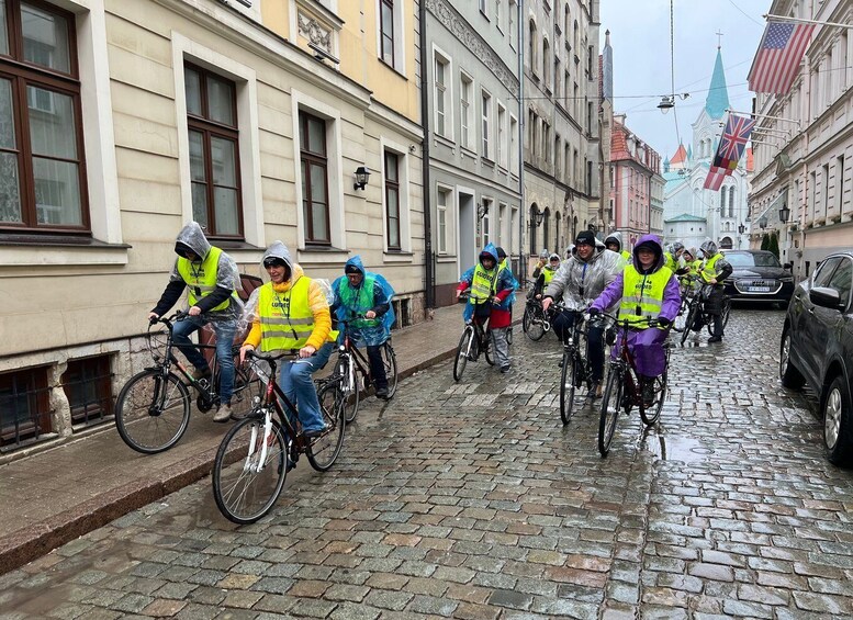 Picture 4 for Activity Riga: Guided City Highlights Bike Tour