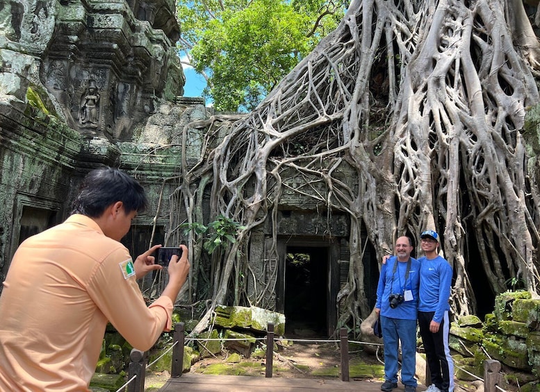 Picture 17 for Activity Siem Reap: Full Day Angkor Wat Temple Experience with Sunset