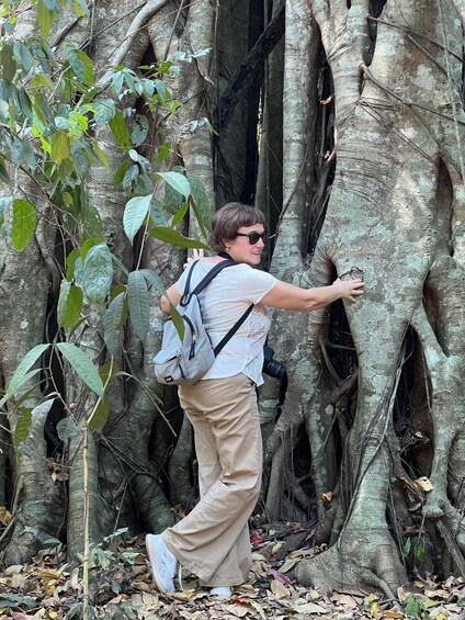 Picture 4 for Activity Private Bonteay Srei, Kbal Spean and Beng Mealear Tour