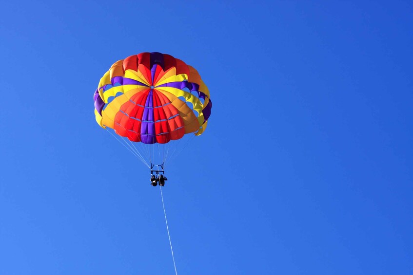 Picture 1 for Activity Oahu: Diamond Head Sunrise and Parasailing Tour